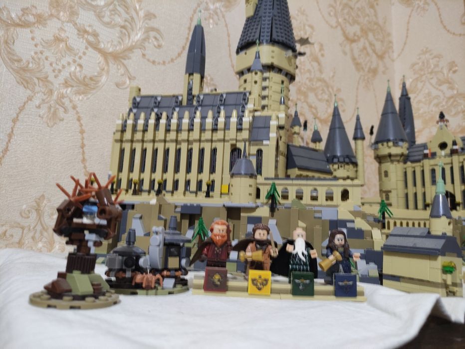 Лего Хогвартс6044 детали