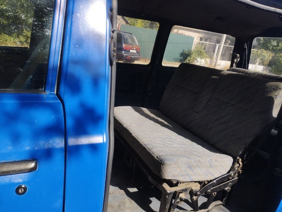 Продам Nissan vaneta