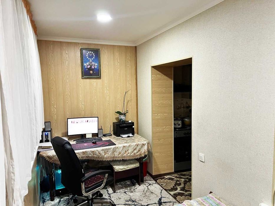 Продаётся 3-х комнатная квартира в Троицке, город Чирчик.