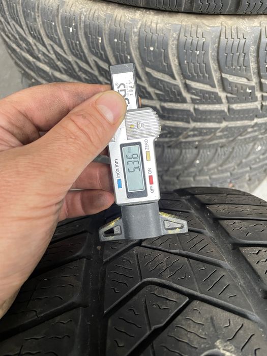 Anv m+s 245/45/19 Pirelli