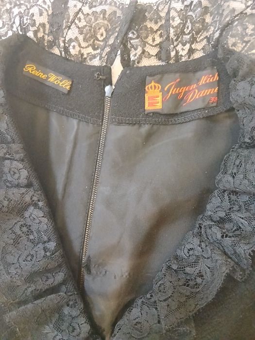 Rochie din triplu voal.