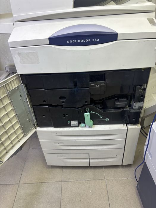 Мфу Xerox dc 242 срочно продам