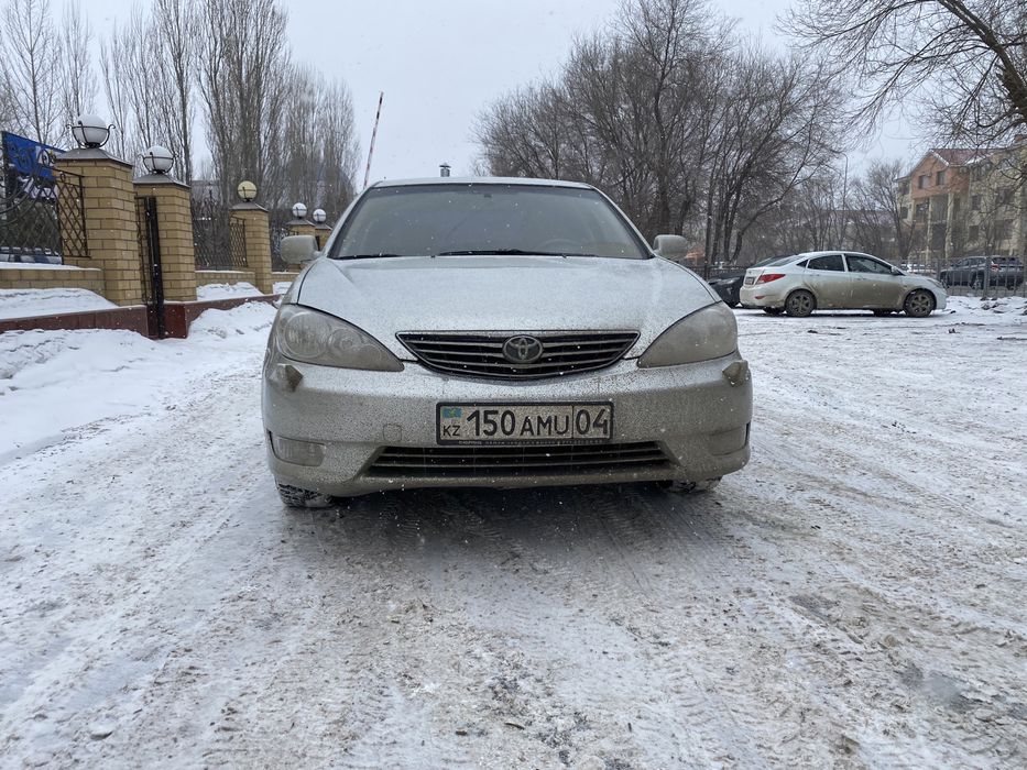 Тоиота камри 35