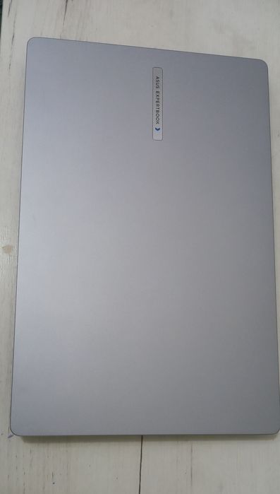 Asus ExpertBook 15.6" FHD IPS | Ryzen 5 7535HS | 8GB DDR5 | 512GB SSD