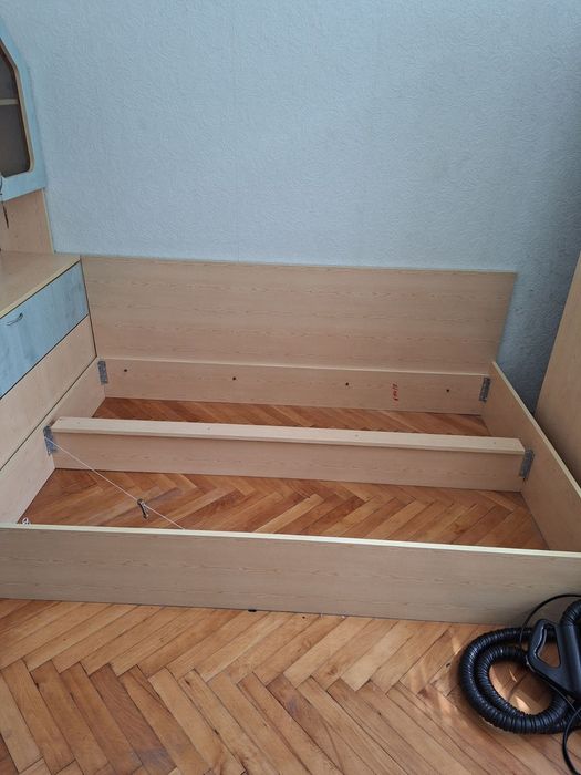 Спалня (приста) със секция и гардероб