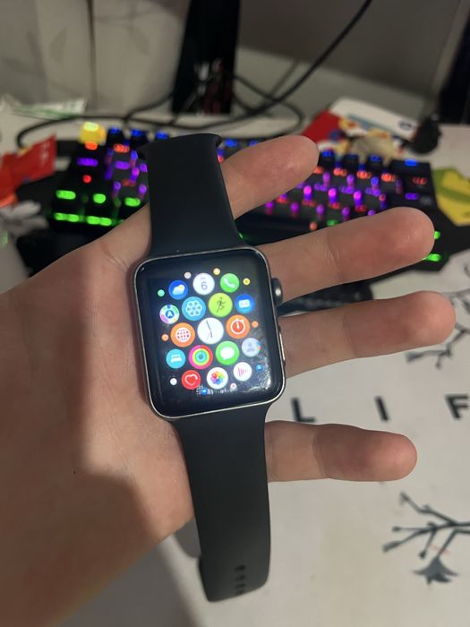 Продам эплвоч 3 / apple watch 3