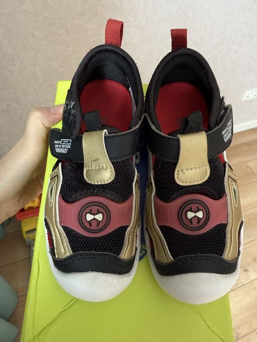 Продам сандали Dr Kong 25 рр