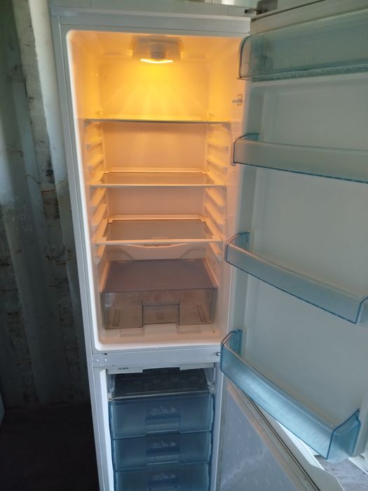 Холодильник полностью рабочий