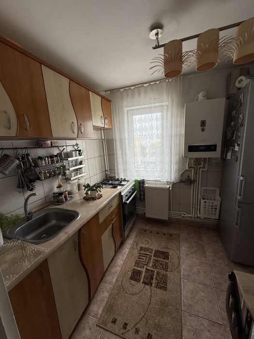 Vand apartament 3 camere UNIRII