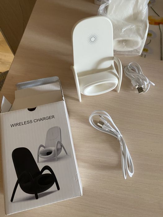 Зарядное устрлйство  для телефона