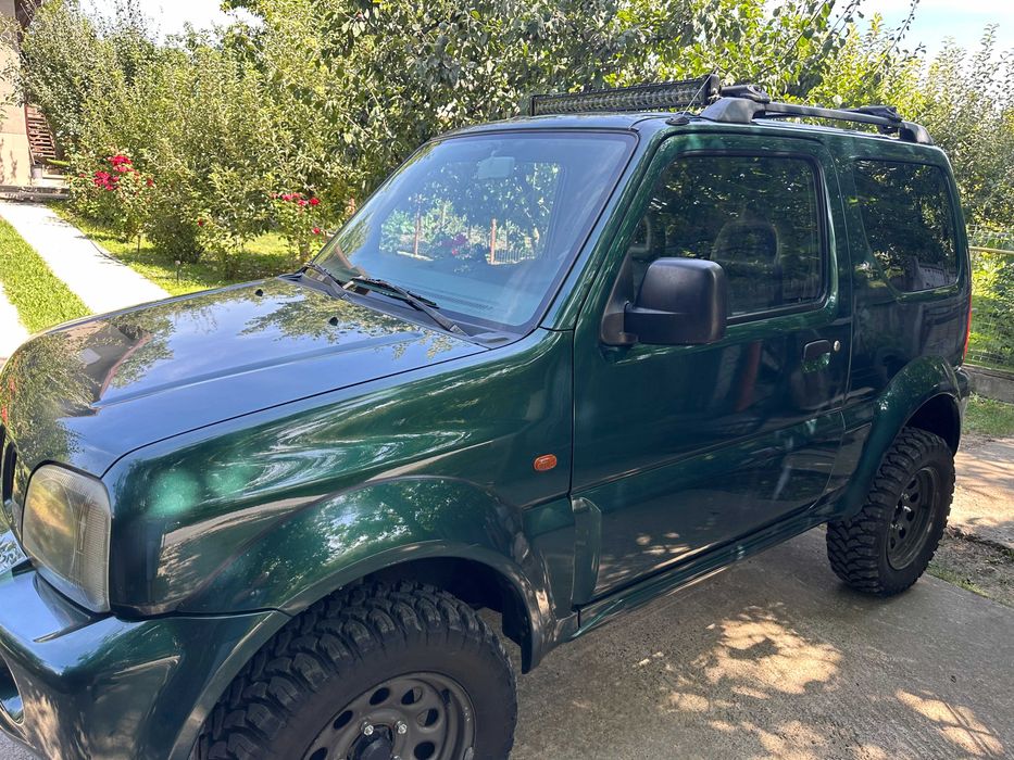 Vând Suzuki Jimny