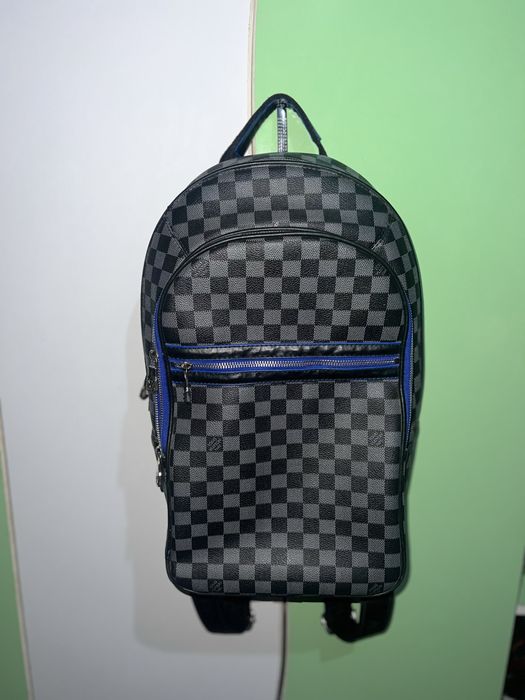 Louis Vuitton.