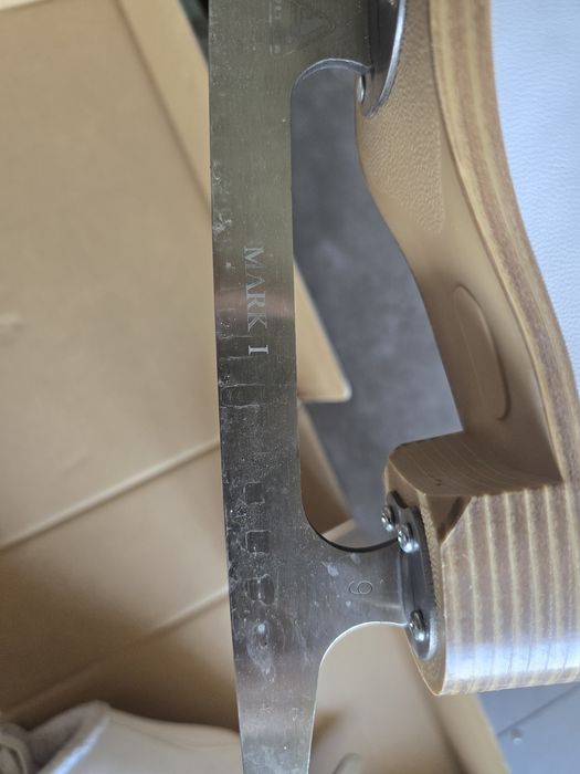 Коньки спортивные