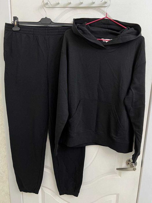 Новые спортивные костюмы H&M, размер L (50/56)