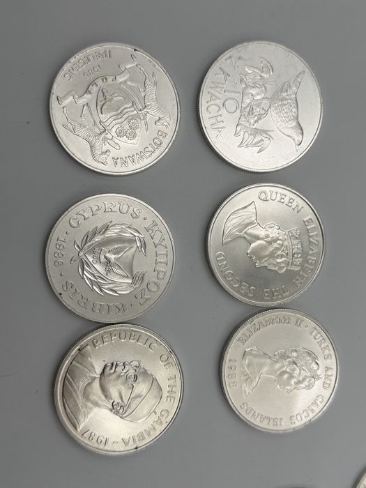 Monede si medali Argint 925 La pret de Bursa Argint de investitie 499g