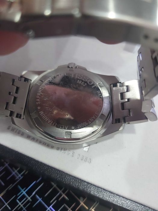 Часы наручные фирмы "TISSOT "