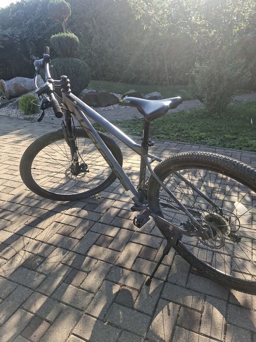 Bicicleta MTB 21 viteze cu suspensie