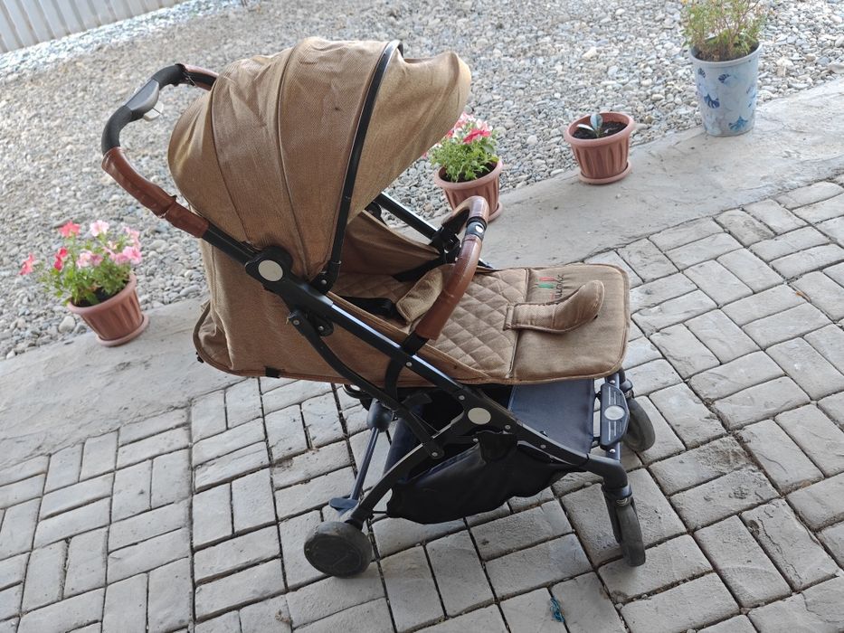 Продам коляску в хорошем состоянии