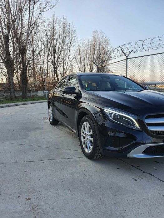 Mercedes-Benz GLA 200