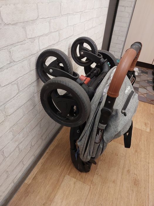 Детская коляска Valcobaby