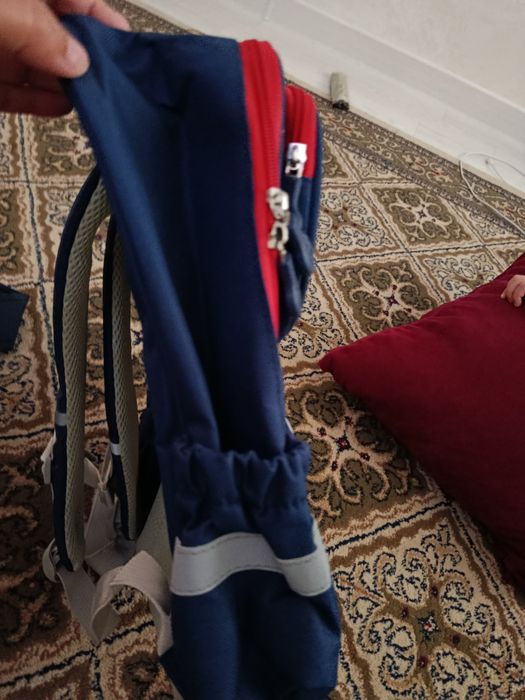 Продам школьный рюзак