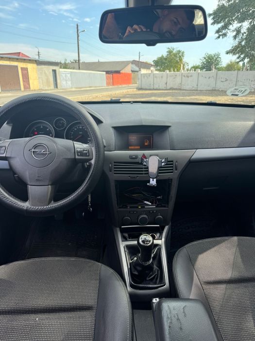 Opel astra h an 2007