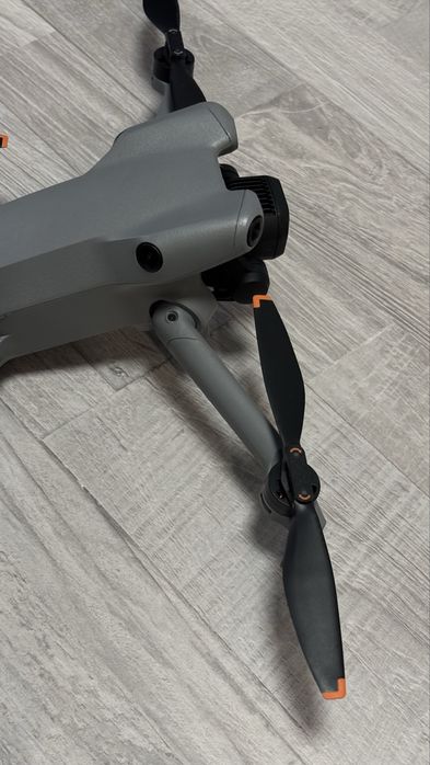 Дрон DJI Mini 5 Pro Fly More Combo (DJI RC 2)