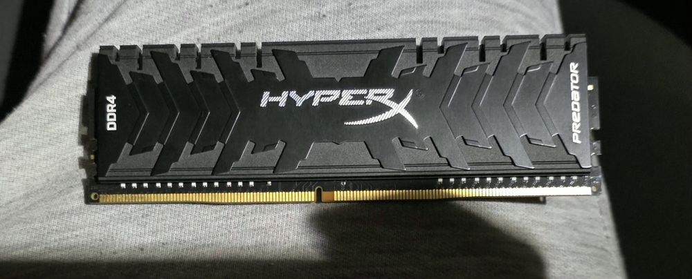 Vand 16 gb ram ddr4 (Bucuresti)