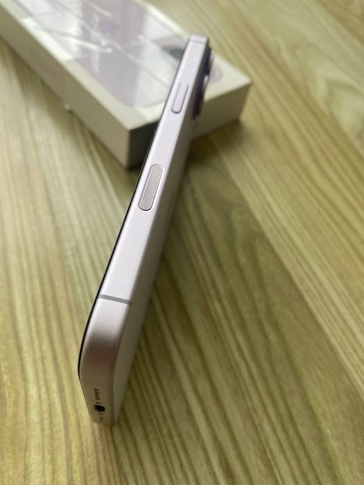 iPhone 17 Lavender , ca NOU , 99% Bateria