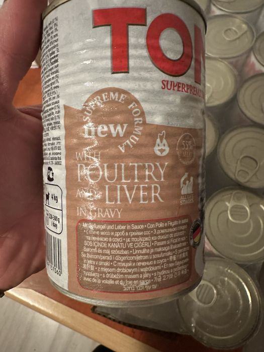 Hrana umeda pentru pisici/caini