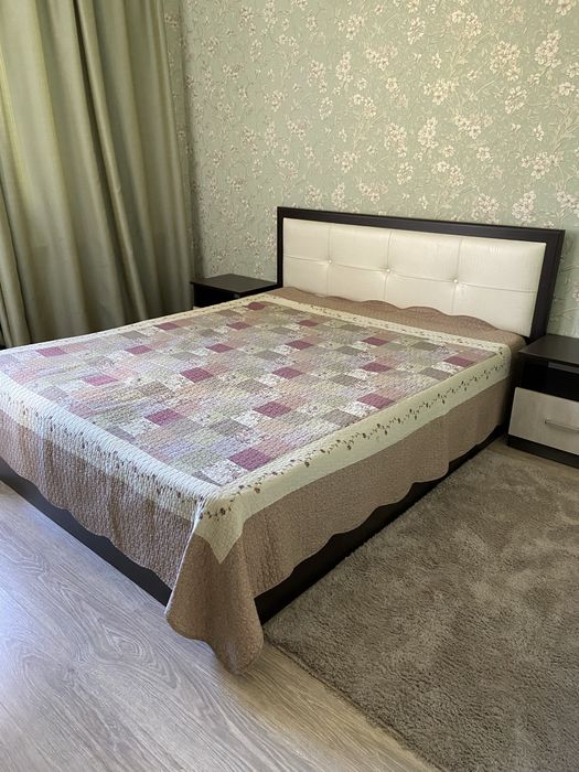 Продам спальный гарнитур