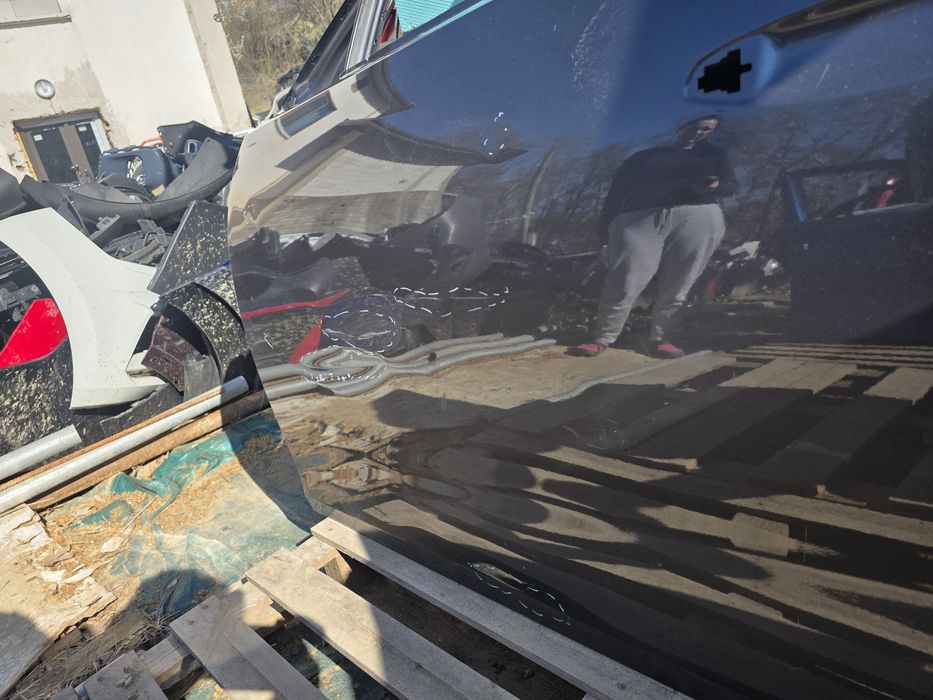 Opel Astra L 21- предна лява врата