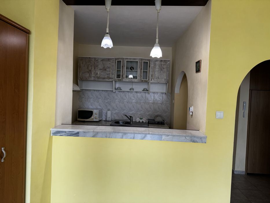 Дава се под наем Двустаен апартамент в Плевен, Идеален център - 60 кв.м за 255 € - Снимка #4