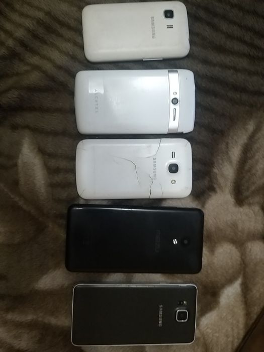 Телефон на запчасти