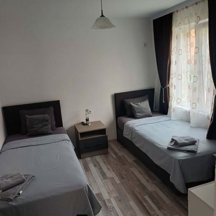 Стай за нощувки L and V house, Сапарева баня