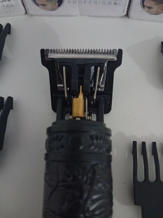 Mașină de tuns electrică