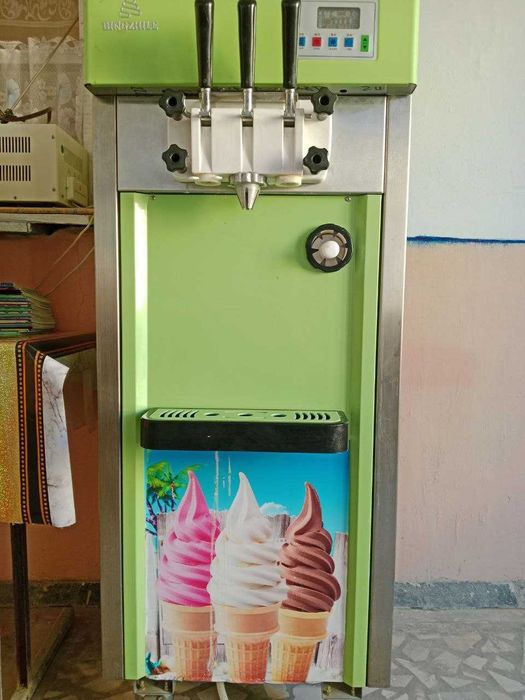 Мороженое аппарат (фризер)