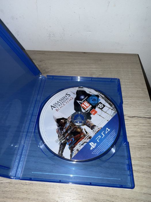 Vand assassins creed IV Black Flag + gran turisimo 6. Vand urgent!
