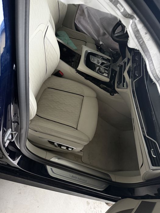 Bmw 750li xdrive individual  m pachet motor n63 530 cp
