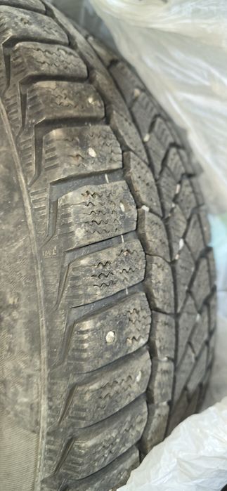 Продам зимние шины