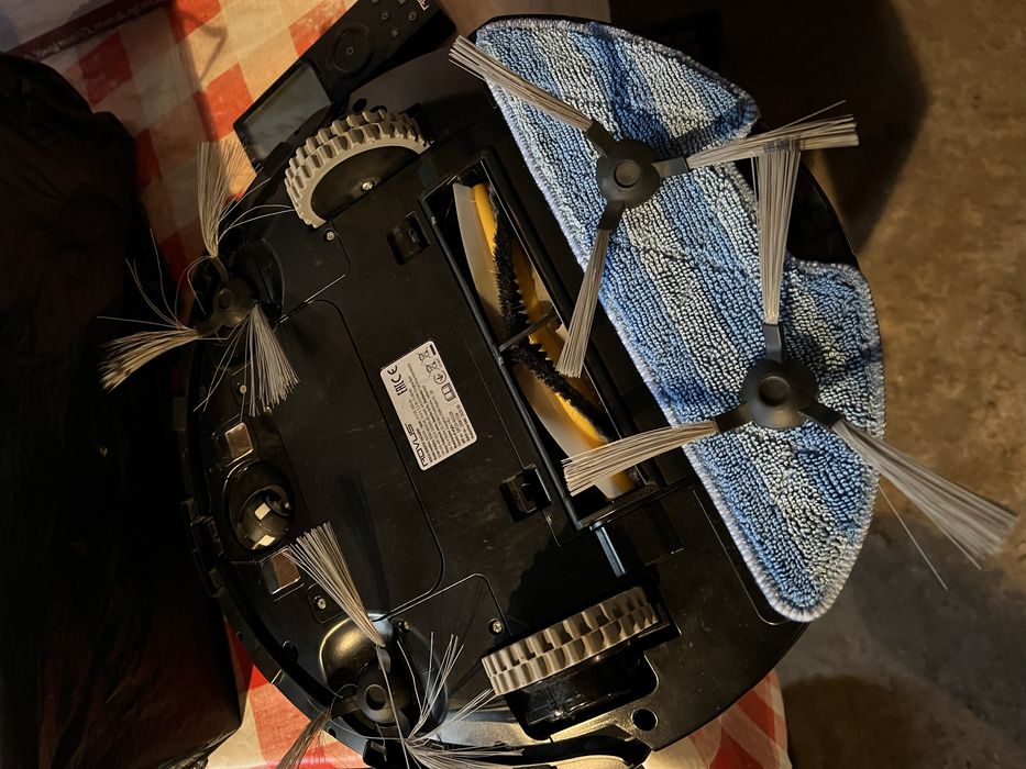 Прахусмукачка робот ROVUS