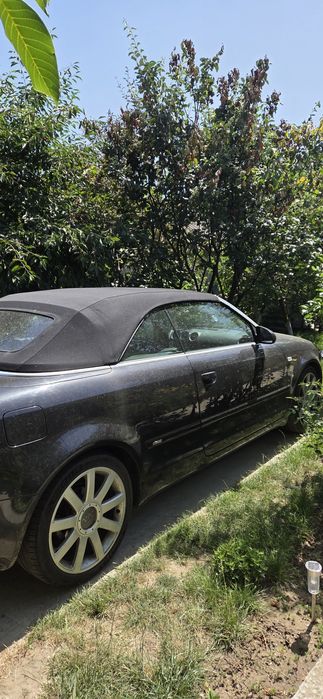 Audi CabrioA4 2,5 din 2002 hidratantă