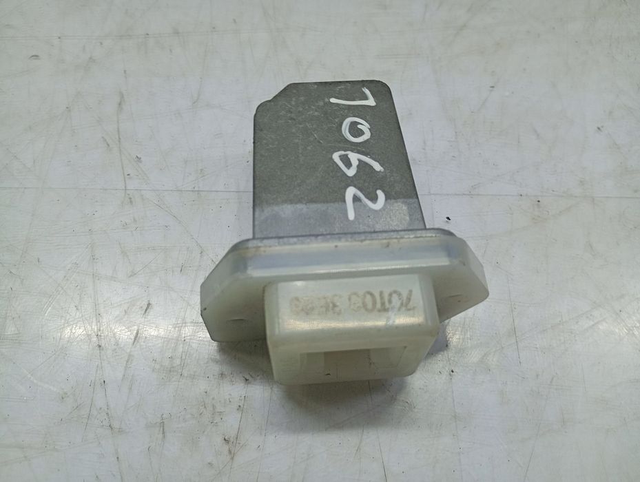 Rezistenta trepte 70t033e23 Nissan Qashqai 2 J11 (2013 - 2020) 1.6 dci R9M 1.6 dci
