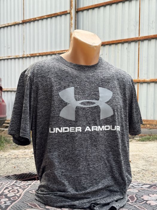 Футболка Under armour L муж