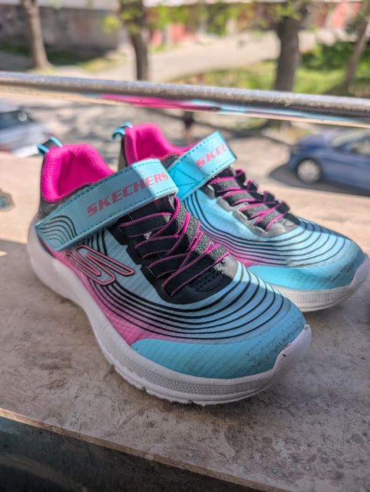 Skechers/Geox/Primigi маратонки и сандали  28 номер