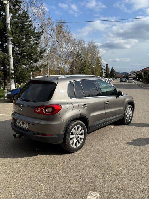 Vând  Volkswagen Tiguan 4X4