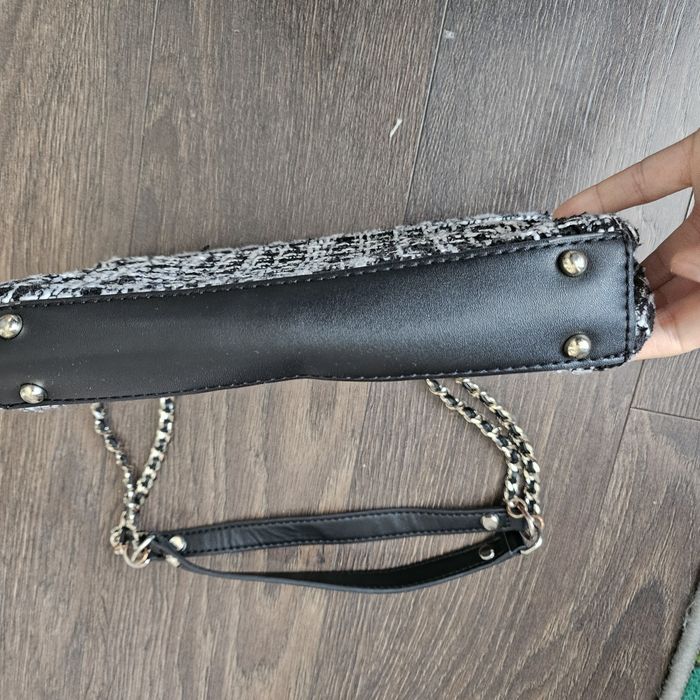 Geanta Guess impecabila