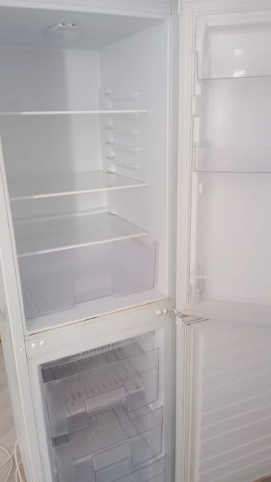 Холодильник сатылады.Көп пайдаланылмаған