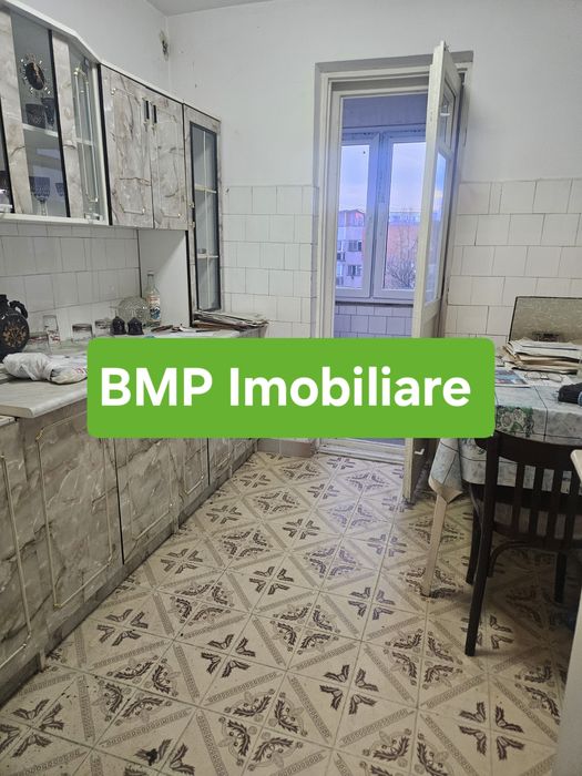 Ap. 3 camere, strada Nicolae Bălcescu!