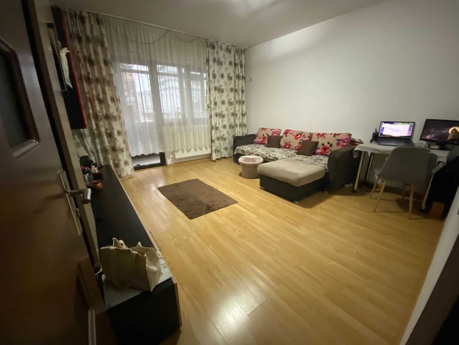 Se închiriază apartament spațios și luminos cu 2 camere